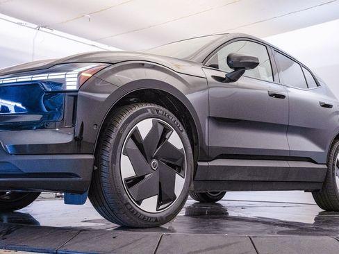 New 2025 Volvo EX30 Ultra w/ Protection Package Premier image 10