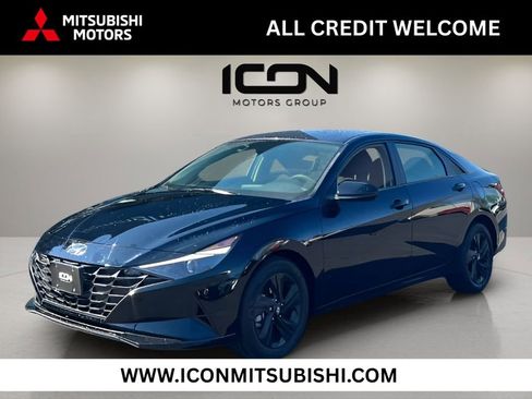 Used 2023 Hyundai Elantra SEL FWD image 1