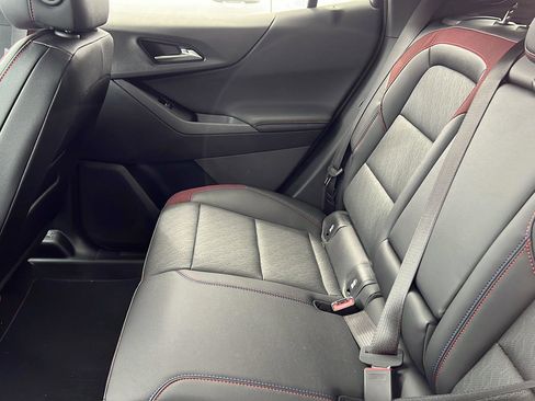 Used 2026 Chevrolet Equinox RS w/ Convenience Package III FWD image 9
