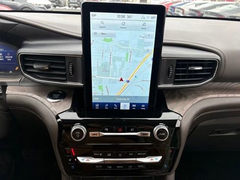 Used 2022 Ford Explorer Platinum w/ Equipment Group 601A image 14