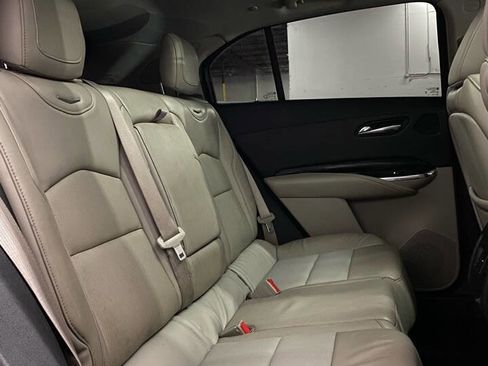 Used 2019 Cadillac XT4 Premium Luxury image 14