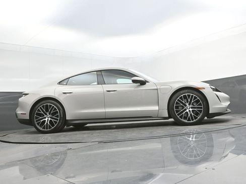 Certified 2023 Porsche Taycan image 27