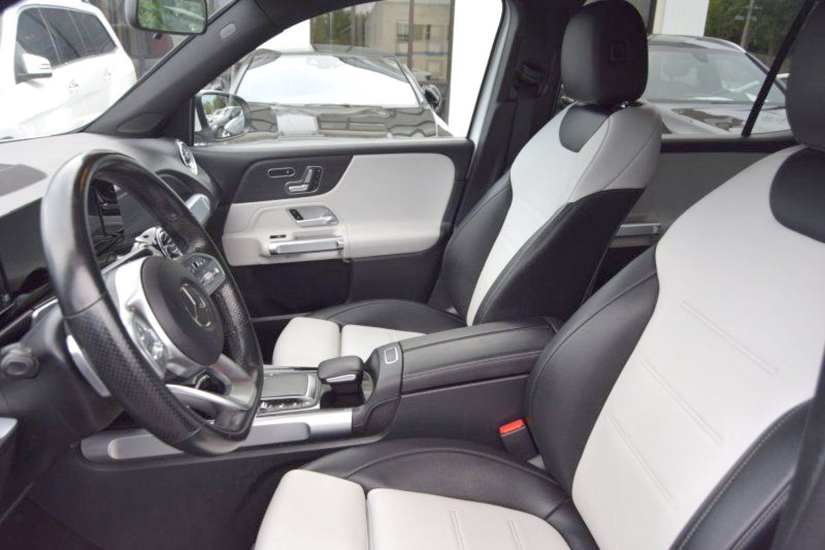 Used 2022 Mercedes-Benz GLB 250 4MATIC image 8