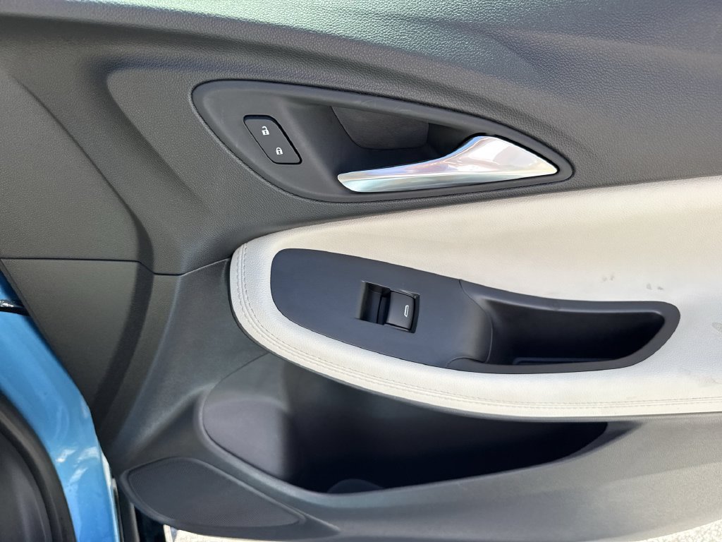 Used 2026 Buick Encore GX Sport Touring w/ Comfort Package FWD image 43