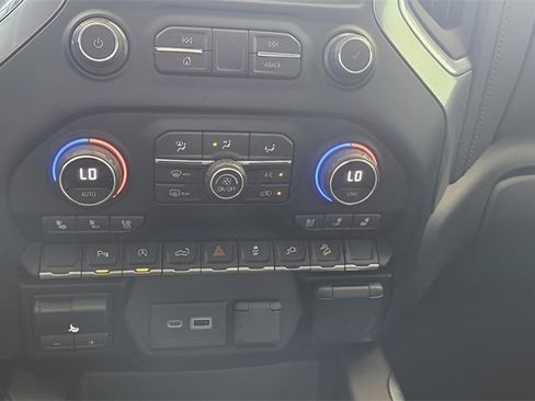 Used 2021 Chevrolet Silverado 1500 LTZ image 30