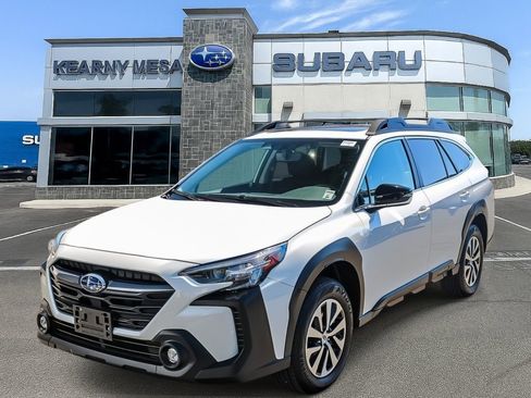 Certified 2025 Subaru Outback Premium image 3