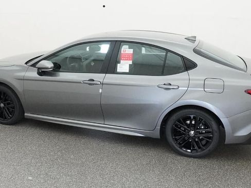 New 2026 Toyota Camry SE FWD image 4
