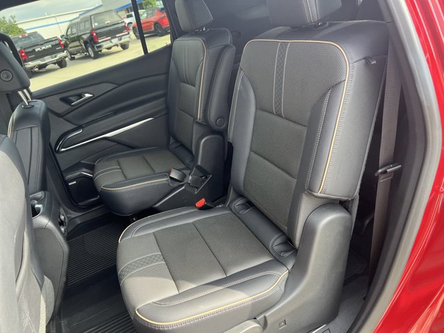 Used 2025 Chevrolet Traverse High Country w/ LPO, Floor Liner Package FWD image 26