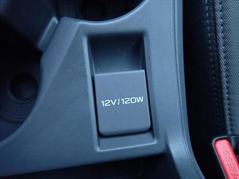 Certified 2025 Subaru Crosstrek 2.0i Premium image 17