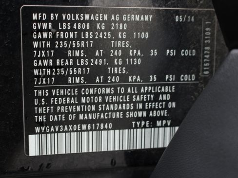 Used 2014 Volkswagen Tiguan SE FWD image 33