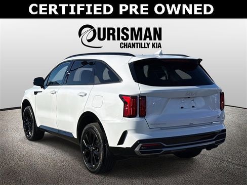 Certified 2023 Kia Sorento SX image 4
