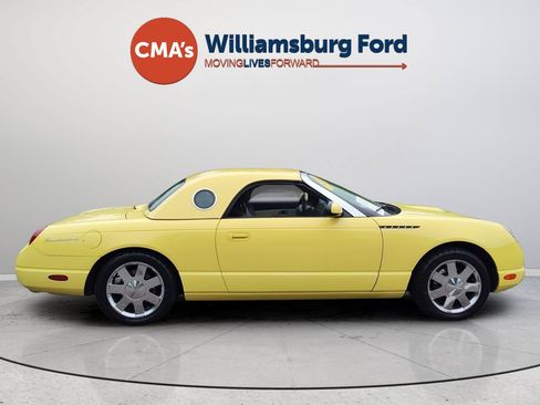 Used 2002 Ford Thunderbird RWD image 6