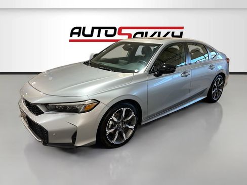 Used 2025 Honda Civic Sport Touring image 3