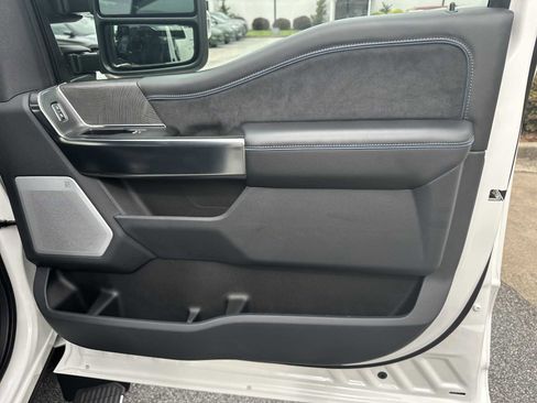 Used 2025 Ford F450 Platinum image 14