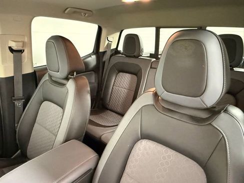 Used 2019 Chevrolet Colorado Z71 AWD/4WD image 29