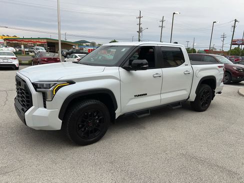 Used 2025 Toyota Tundra Limited w/ TRD Off-Road Package image 6