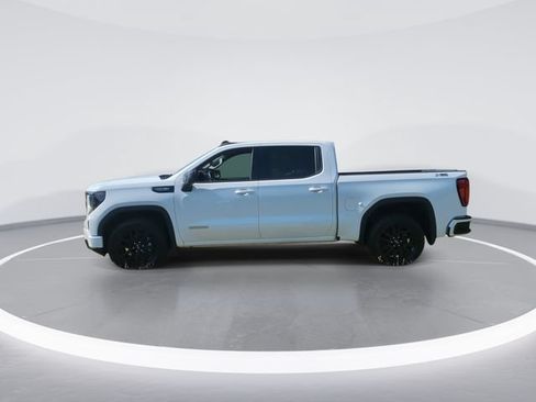 Used 2022 GMC Sierra 1500 Elevation w/ X31 Off-Road Package AWD/4WD image 5