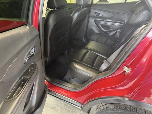 Used 2019 Buick Encore Essence AWD/4WD image 17