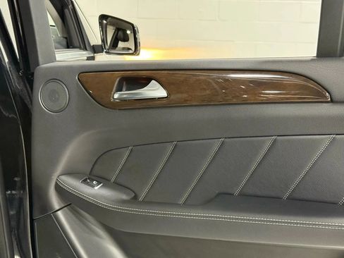 Used 2016 Mercedes-Benz GL 450 4MATIC image 51