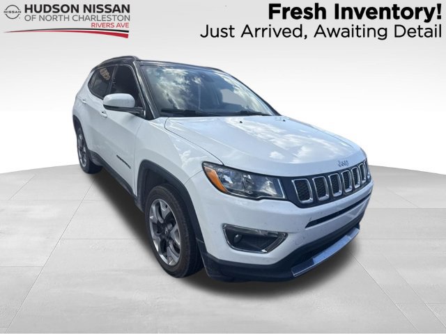 Used 2018 Jeep Compass Limited w/ Safe & Security Group AWD/4WD image 1