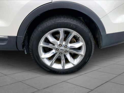 Used 2013 Ford Explorer Limited image 9