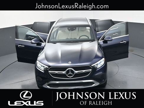 Used 2024 Mercedes-Benz GLC 300 4MATIC image 33