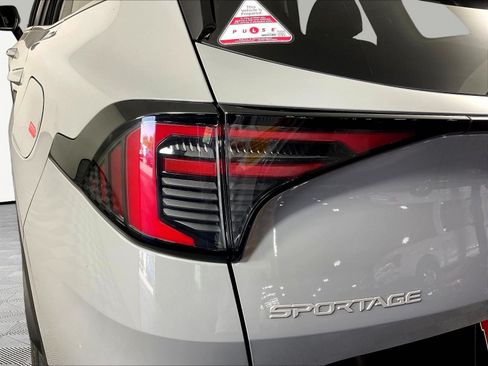 New 2026 Kia Sportage EX w/ EX Panorama Roof Package FWD image 15