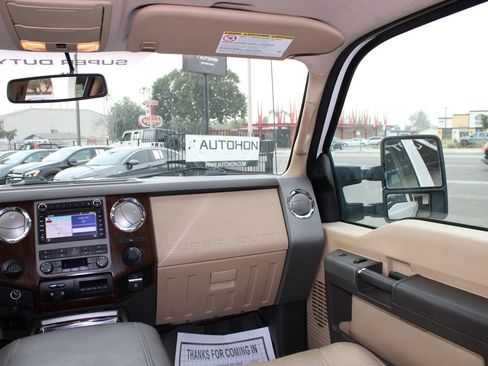 Used 2011 Ford F350 Lariat w/ Lariat Interior Pkg image 27