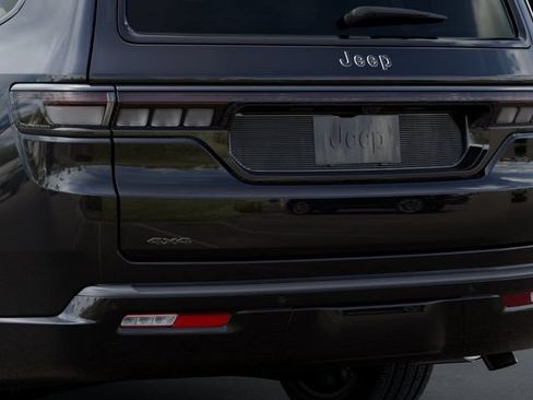 New 2026 Jeep Grand Wagoneer L Limited AWD/4WD image 13