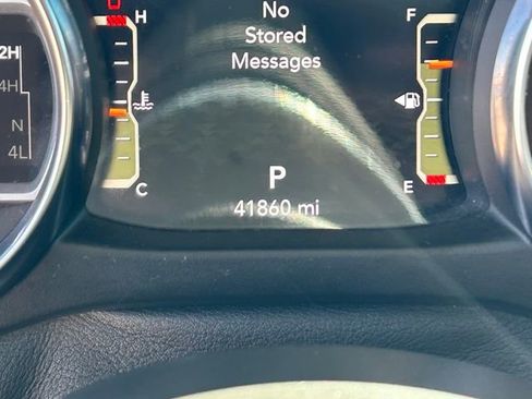 Used 2021 Jeep Gladiator Mojave AWD/4WD image 18