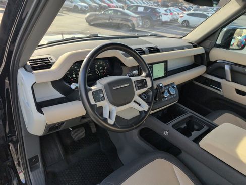 Used 2022 Land Rover Defender 110 X-Dynamic SE AWD/4WD image 16