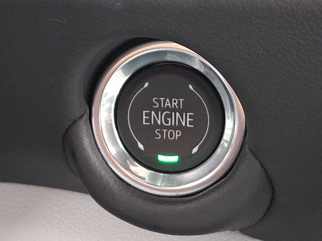 Used 2026 Chevrolet Suburban Premier AWD/4WD image 17