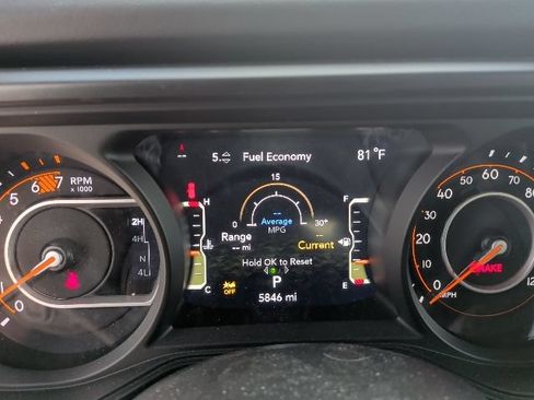 Used 2026 Jeep Wrangler Unlimited Rubicon w/ Safety Group AWD/4WD image 10