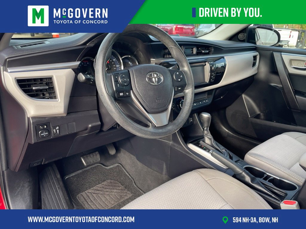 Used 2015 Toyota Corolla LE FWD image 12