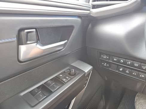 Used 2023 Toyota Tundra Platinum w/ Advanced Package AWD/4WD image 32