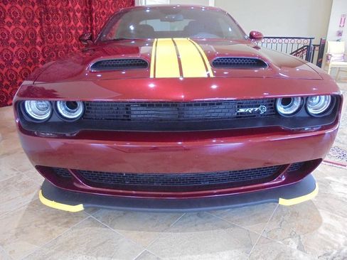 Used 2020 Dodge Challenger SRT Hellcat RWD image 23