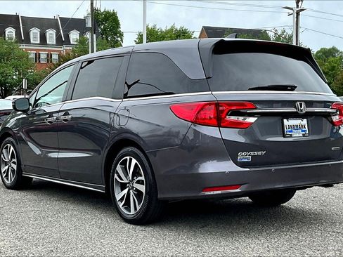 Used 2023 Honda Odyssey Touring image 12
