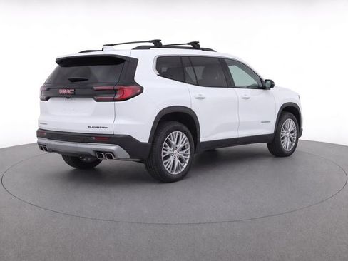 Used 2024 GMC Acadia Elevation FWD image 3