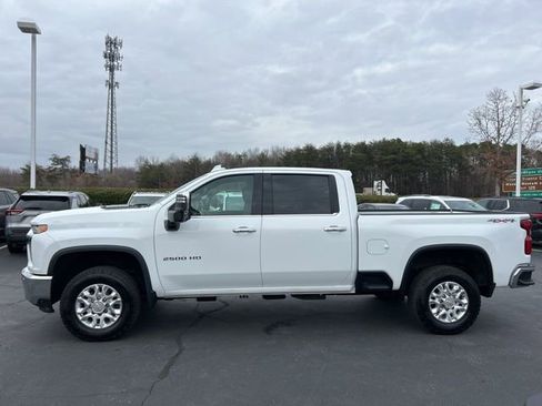 Used 2022 Chevrolet Silverado 2500 LTZ w/ LTZ Plus Package image 10