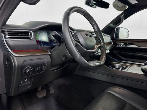 Used 2024 Jeep Grand Wagoneer L 4WD image 13