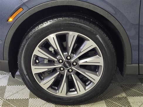 Used 2022 Lincoln Corsair Reserve image 5