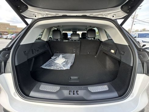 New 2026 Lincoln Nautilus Premier AWD/4WD image 23