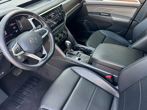 Used 2023 Volkswagen Atlas SE w/ Panoramic Sunroof Package FWD image 10