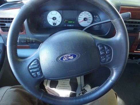 Used 2007 Ford F250 XLT image 31