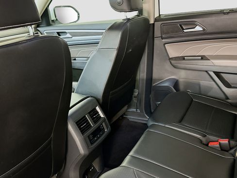 Used 2022 Volkswagen Atlas SE image 28