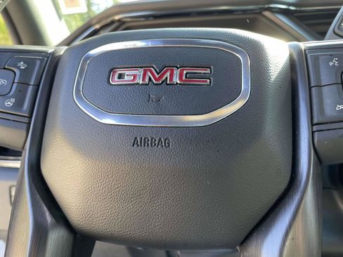 Used 2024 GMC Sierra 2500 AT4 w/ AT4 Premium Plus Package image 19