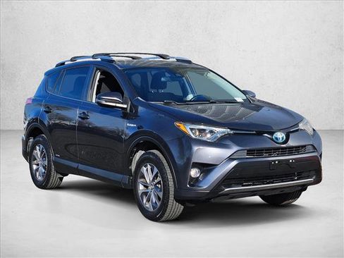 Used 2017 Toyota RAV4 XLE w/ Carpet Mat Package image 3