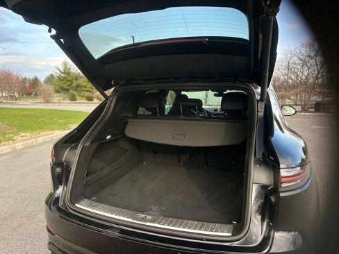 Used 2019 Porsche Cayenne Turbo AWD/4WD image 33