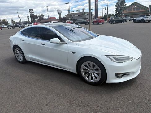 Used 2018 Tesla Model S 100D AWD/4WD image 5