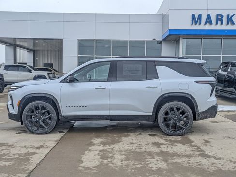 New 2026 Chevrolet Traverse RS w/ LPO, Floor Liner Package image 9